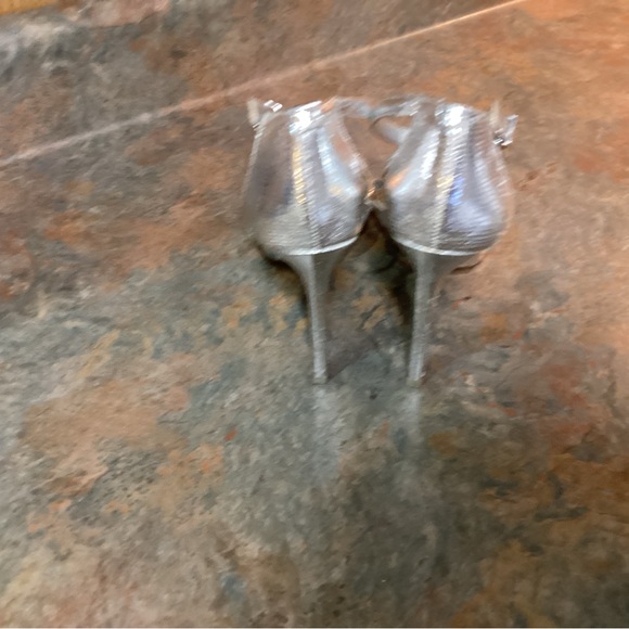 Gianni Bini 8 M heels - Picture 3 of 5